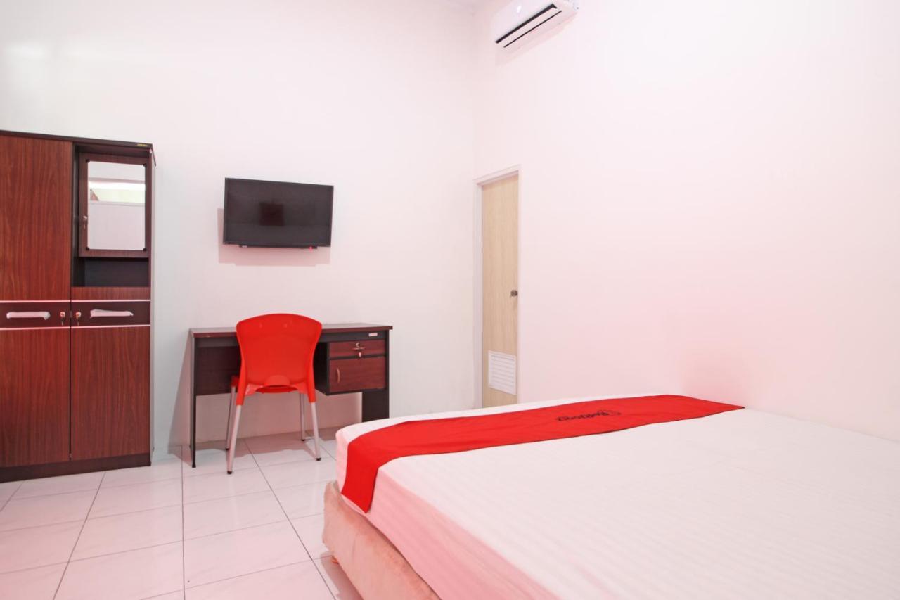 Reddoorz Near Terminal Tirtonadi Hotel Solo Buitenkant foto
